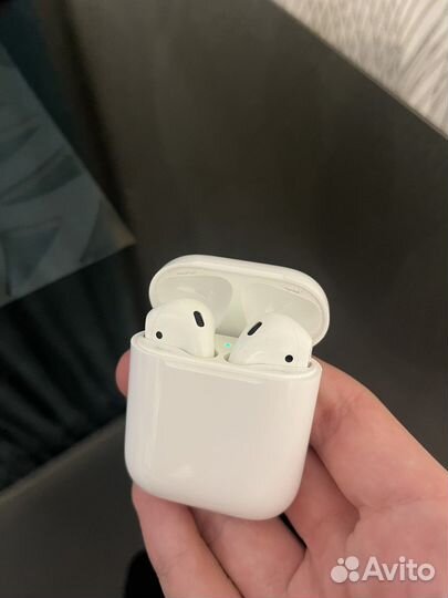 Airpods 2