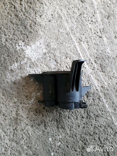 Audi A4 B8 абсорбер