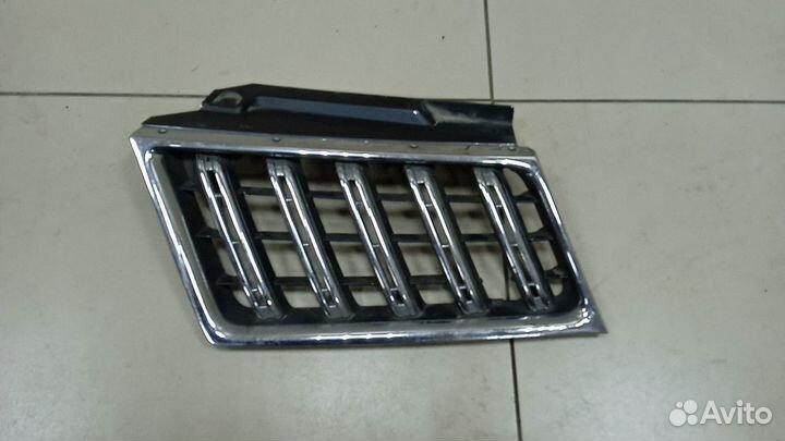 Решетка радиатора Mitsubishi Pajero Sport