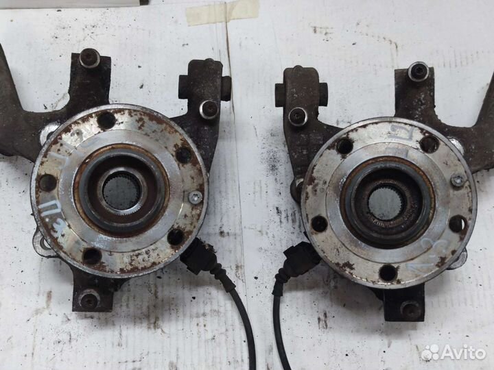 Зданий поворотный кулак Volkswagen tiguan 1