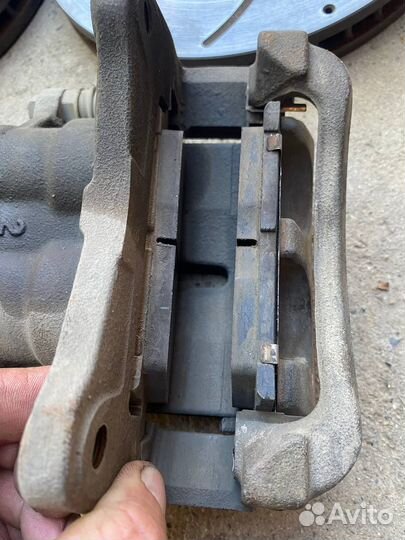 Тормозные суппорта Toyota Caldina Corolla