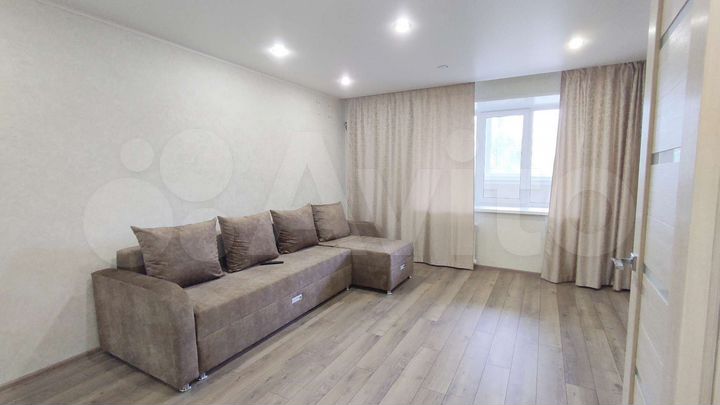 1-к. квартира, 42 м², 3/9 эт.