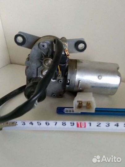 Двигатель стеклоочистителя