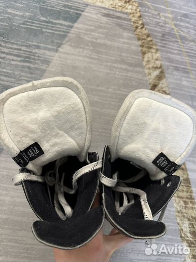 Хоккейные коньки bauer supreme Pro детские