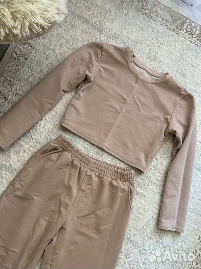 Спортивный костюм женский