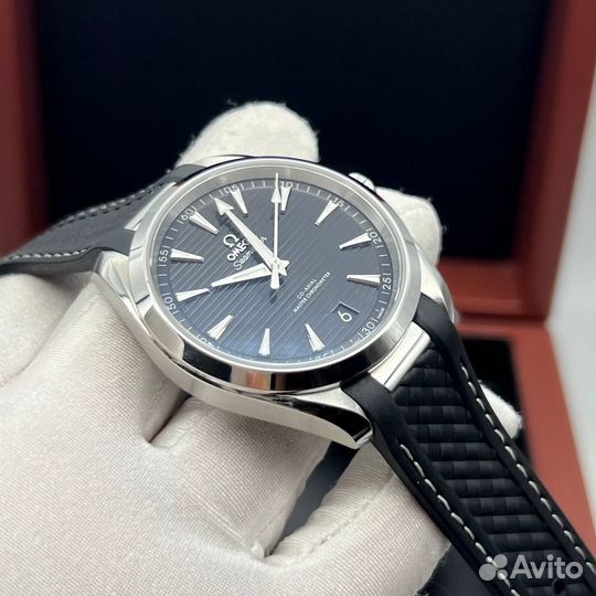 Часы Omega Seamaster Aqua Terra