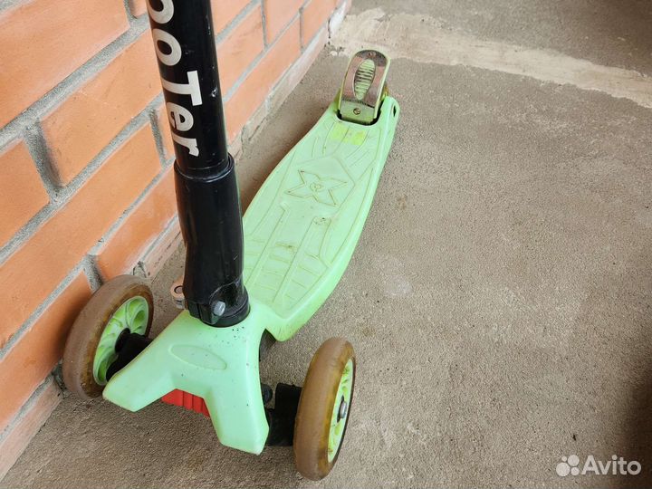 Самокат детский со светящимися колесами