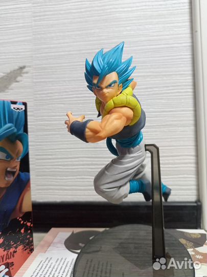 Продам фигурку Гогета из аниме Драгонболл