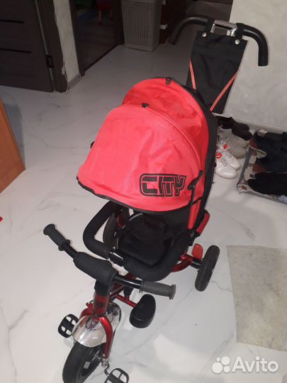 Детский трехколесный велосипед