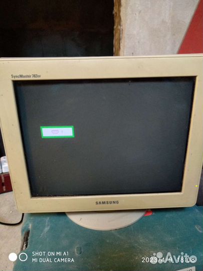 Монитор Samsung