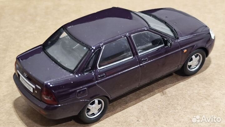 Модель Лада Приора