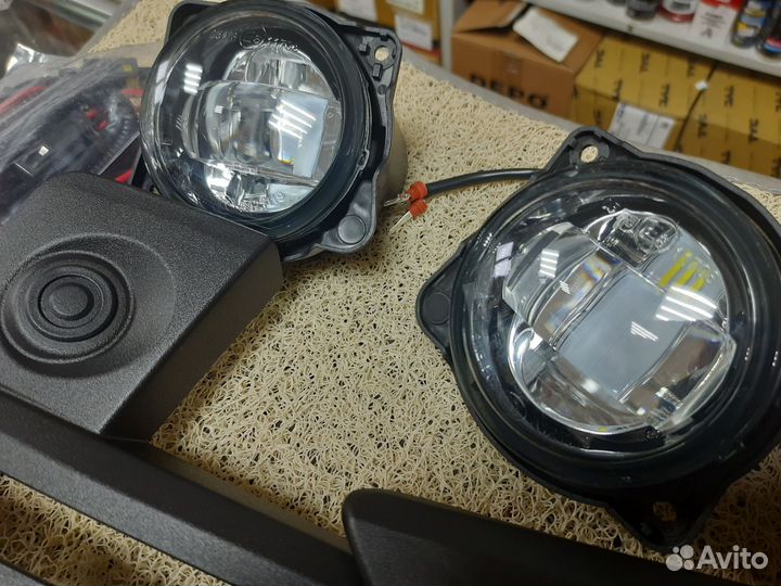 Противотуманные фары LED туманки,дхо Toyota Raize