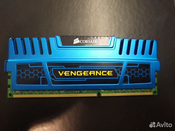 Комплект DDR3 Corsair Vengeance 8Гб