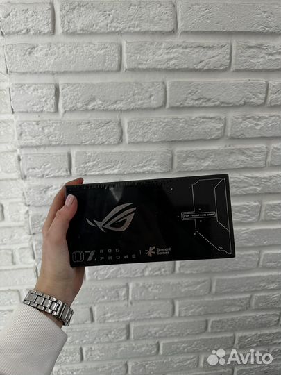 ASUS ROG Phone 7, 8/256 ГБ
