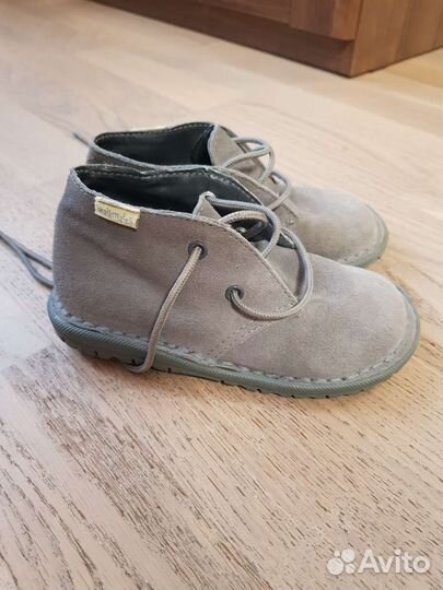 Детские ботинки