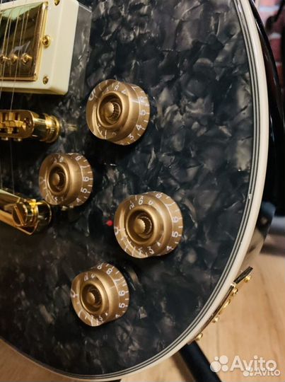 Электрогитара Les Paul Vintage Gold