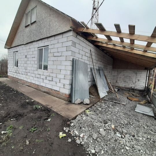 Дом 92,5 м² на участке 9,88 га