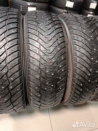 Yokohama Ice Guard IG65 215/65 R17 103T