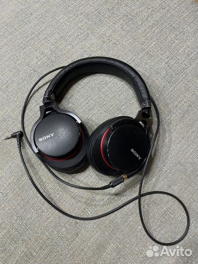 Наушники Sony MDR-1A