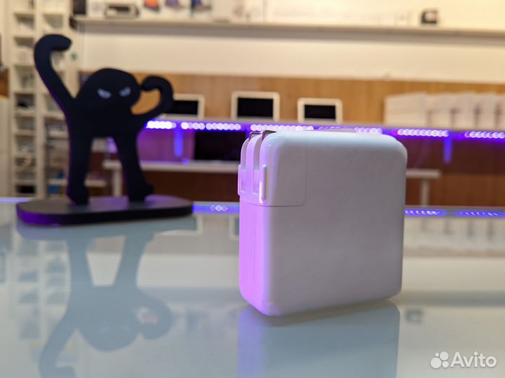 Блок питания Apple 61W USB-C