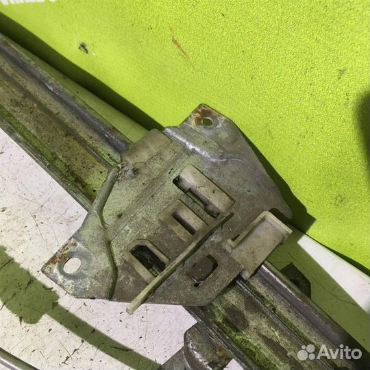 Стеклоподъемник электр. передний левый Митсубиси