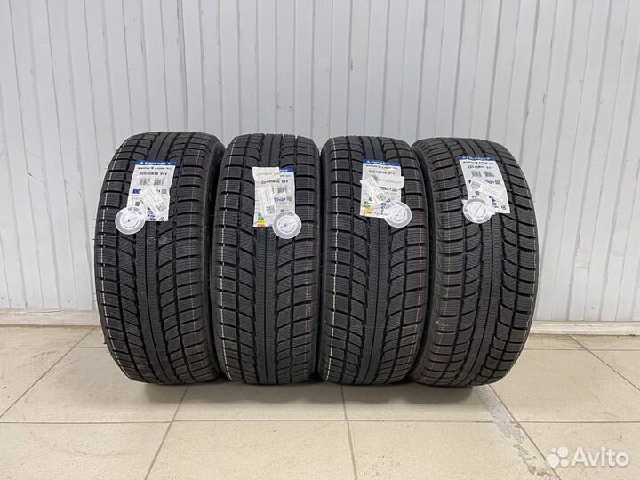 Triangle TR777 235/65 R17 108T