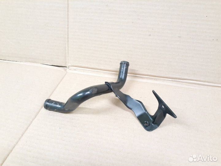 Трубка системы охлаждения VW Passat CC 357 CBA