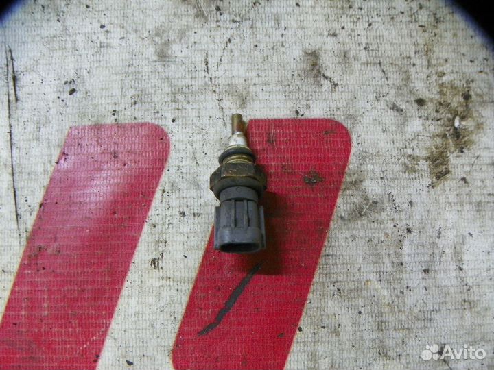 Датчик температуры жидкости Suzuki Grand Vitara II