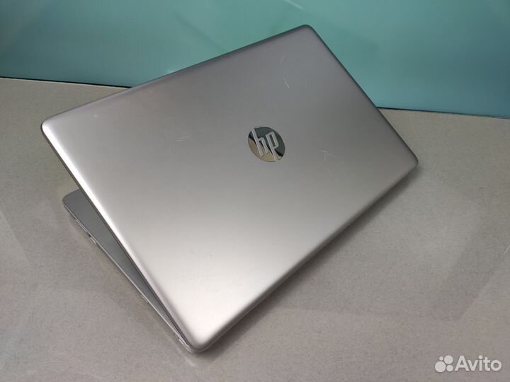 Ноутбук HP i7/6gb/256Gb