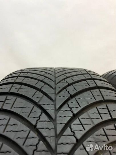 Goodyear Vector 4Seasons Gen-3 235/55 R17 108P
