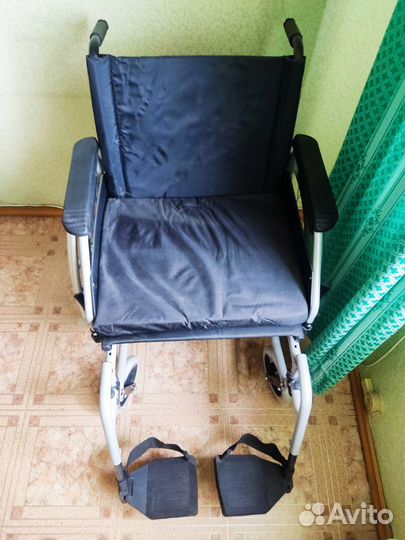 Инвалидная коляска