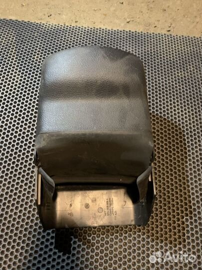 Кожух рулевой колонки Volkswagen Polo 6RU858559