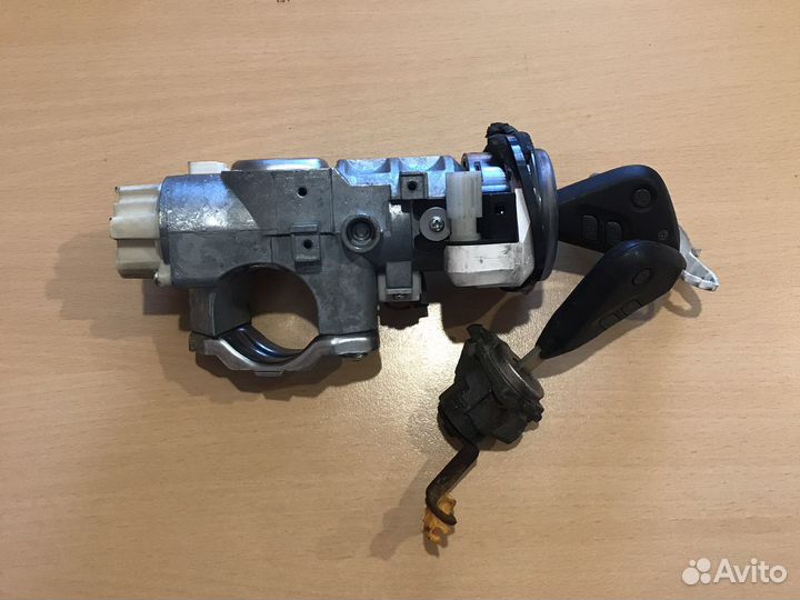 Комплект замка зажигания Subaru Impreza