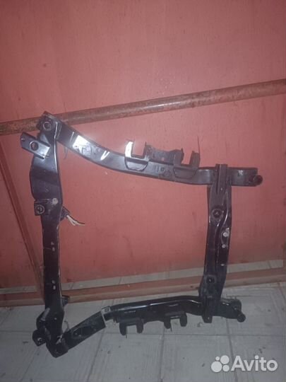 Подрамник renault duster 2017