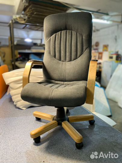 Компьютерное кресло