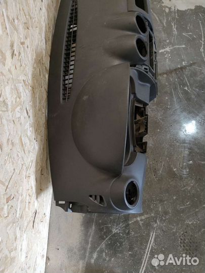 Торпедо Renault Logan 1 рестайлинг