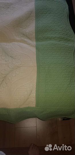 Новый комплект покрывало и две наволочки Китай