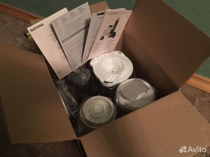 Новый мини-блендер Philips HR2874