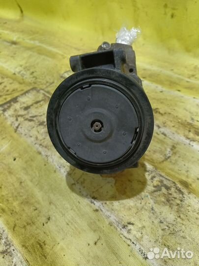 Компрессор кондиционера VW Passat B6 2005-2010