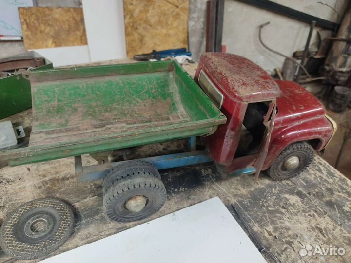 Игрушка ЗИЛ 130 СССР