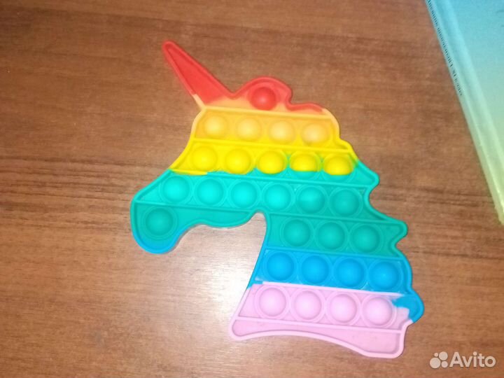 Продаю поп ит единорог