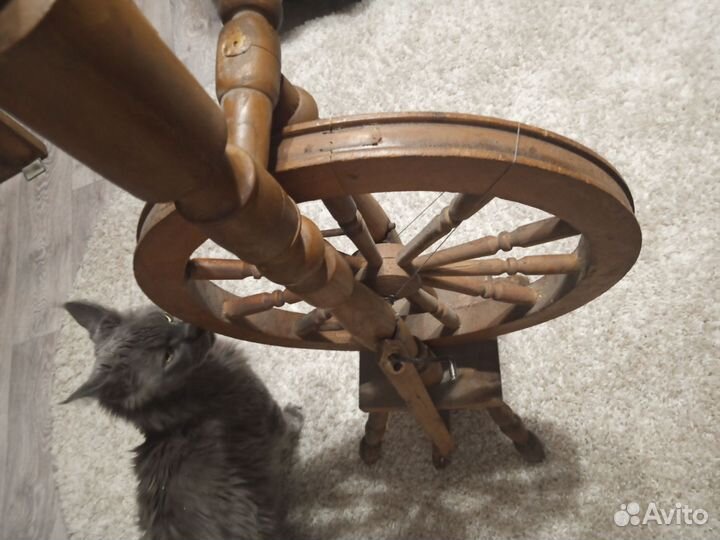 Прялка деревянная старинная