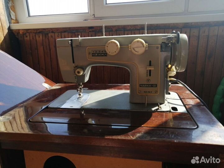 Швейная машина Чайка 3