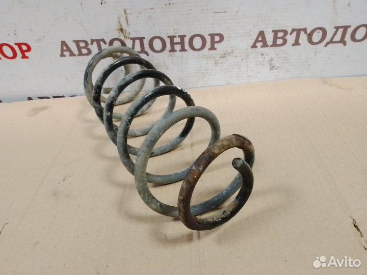 Пружина подвески задняя левая Ford Fusion 1.4 2008