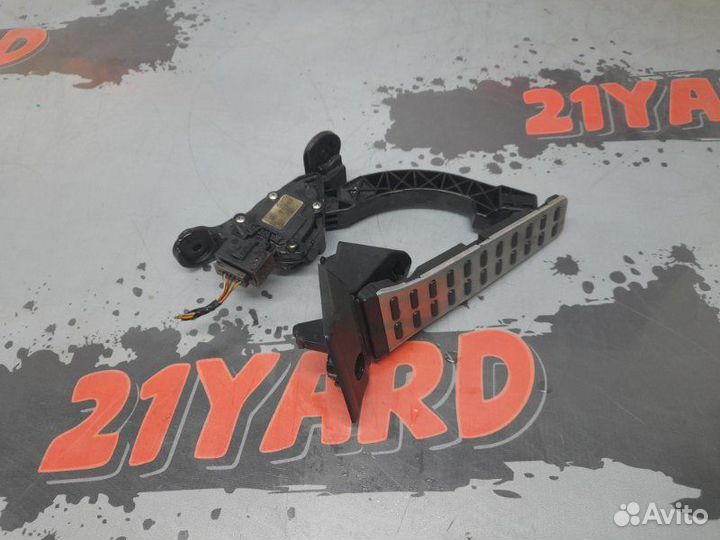 Педаль газа Kia Sorento XM G4KE 2011