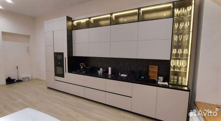 Кухонный гарнитур угловой