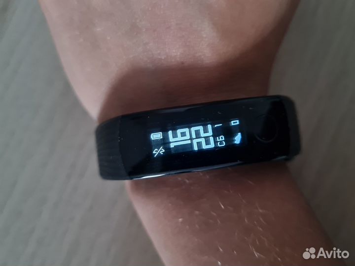 Фитнес браслет Honor band 3