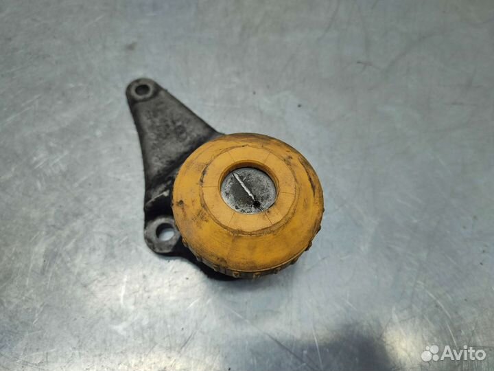 Кронштейн двигателя Audi A6 (C5) TDI 2001 г.в