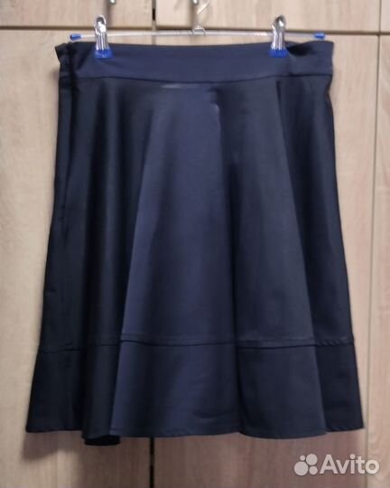 Школьные блузки,юбки,костюм для девочки,44-46 р