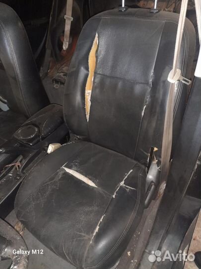 Передние сиденья Джили Мк